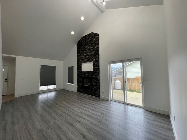 316 Mary Ln in East Wenatchee, WA - Building Photo - Building Photo