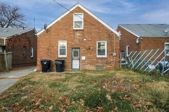 11222 Wayburn St in Detroit, MI - Building Photo - Building Photo