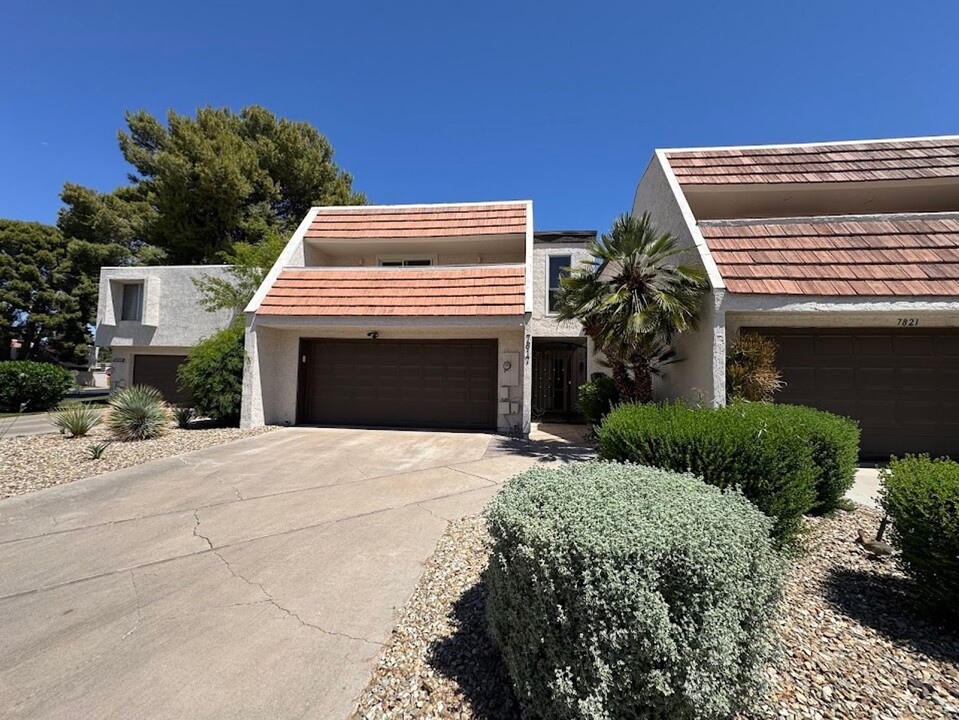 7817 E Pleasant Run in Scottsdale, AZ - Building Photo