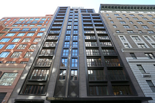 Two Ten West 77 in New York, NY - Foto de edificio - Building Photo