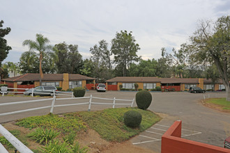 Vista Ranch Apartments in Vista, CA - Building Photo - Building Photo