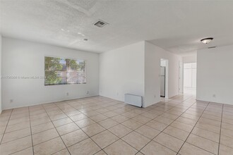 1619-1621 NW 8th Ave in Fort Lauderdale, FL - Building Photo - Building Photo