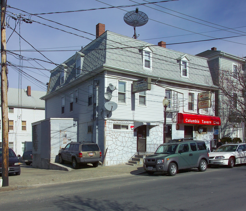 138-144 Columbia St in Fall River, MA - Foto de edificio