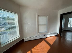 3 Pleasant Pl in Waterville, ME - Building Photo - Building Photo