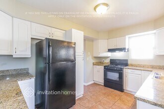 380 Elmwood Ave in Crystal Lake, IL - Building Photo - Building Photo