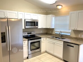 11757 Lynn Brook Cir in Seffner, FL - Foto de edificio - Building Photo