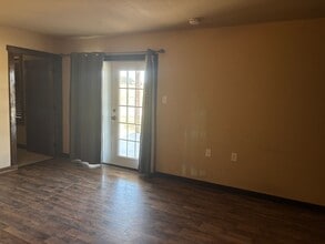 1701 Co Rd 113 in Whitesboro, TX - Building Photo - Building Photo