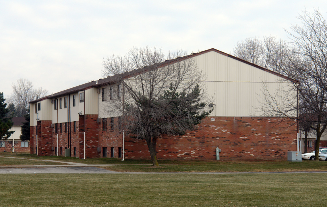 Southgate Woods Apartments in Toledo, OH - Building Photo