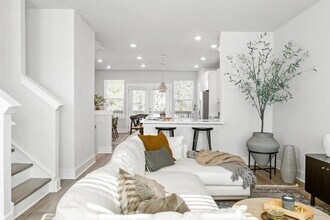 1575 Cedars Rd SE in Lawrenceville, GA - Foto de edificio - Building Photo