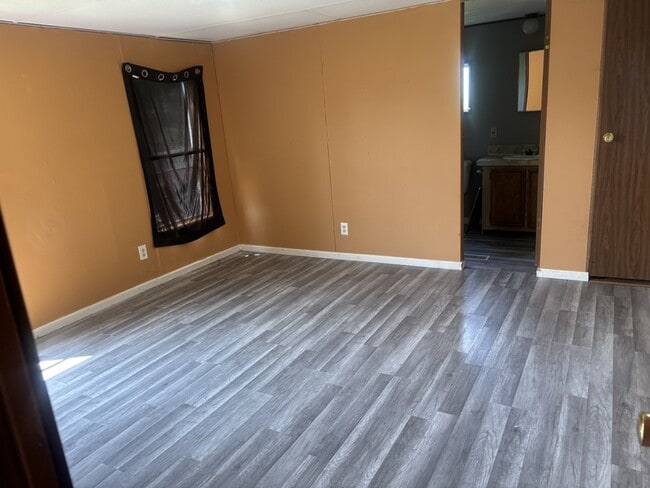 1528 Apache Dr in Marion, IA - Building Photo - Building Photo