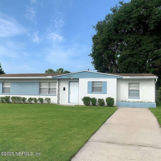 property at 5780 Cedar Forest Dr E