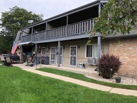 Orchard Court in Milwaukee, WI - Building Photo