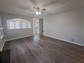 105 Twilight Way in Hutto, TX - Building Photo - Building Photo
