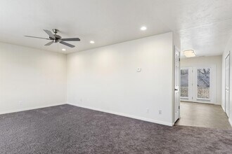 353 N 360 W in Clearfield, UT - Building Photo - Building Photo