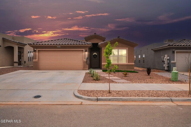 13956 Garforth Ave in Horizon City, TX - Building Photo - Building Photo