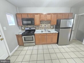 3516 Erdman Ave in Baltimore, MD - Foto de edificio - Building Photo
