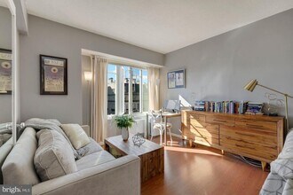 1727 Massachusetts Ave NW, Unit 605 in Washington, DC - Building Photo - Building Photo