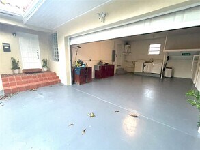 1556 San Benito Ave in Coral Gables, FL - Building Photo - Building Photo