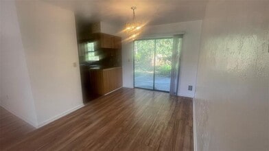 2124 NE 58th St in Ocala, FL - Building Photo - Building Photo