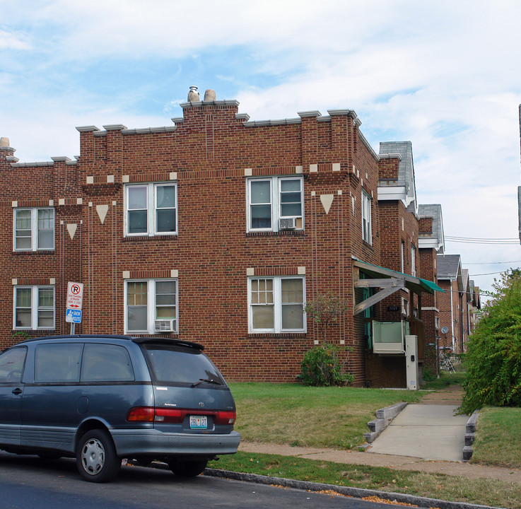 3889 Meramec St in St. Louis, MO - Foto de edificio