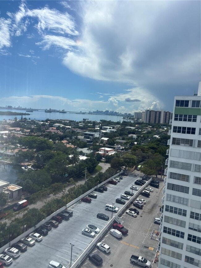 2150 Sans Souci Blvd in North Miami, FL - Building Photo - Building Photo
