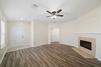 1735 Riane Ln in Houston, TX - Building Photo - Building Photo