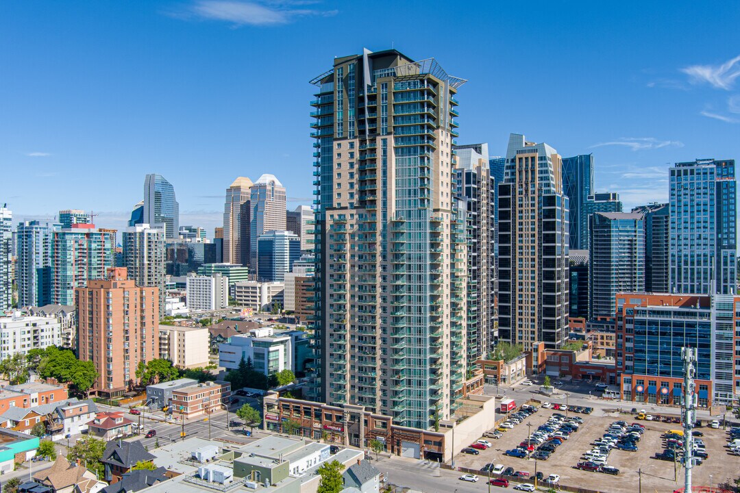 Vetro Executive Suites in Calgary, AB - Building Photo