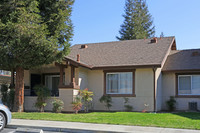 Village at Madera in Madera, CA - Foto de edificio - Building Photo