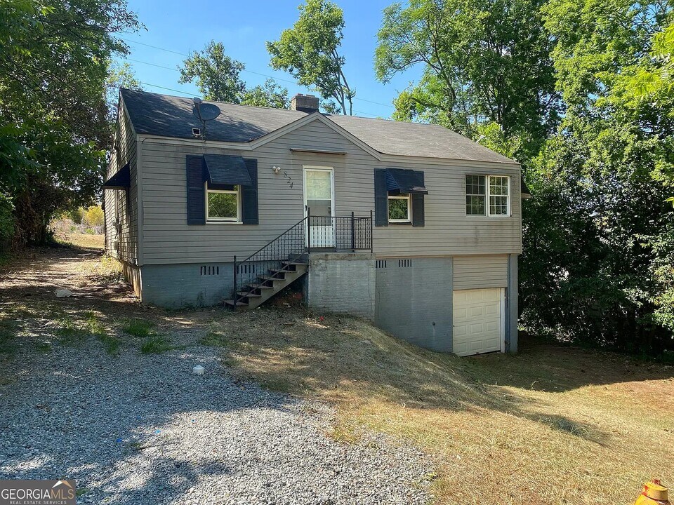 824 Matheson Rd in Milledgeville, GA - Building Photo
