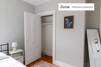 Private bedroom in 4 bed/1 bath Home in Boston, MA - Building Photo - Building Photo