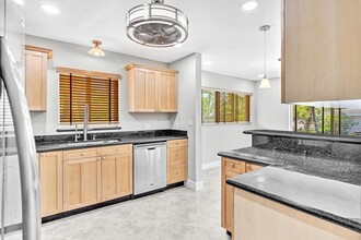 3450 NE 19th Ave in Oakland Park, FL - Building Photo - Building Photo