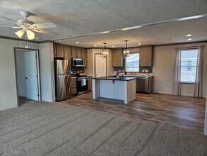 9214 Harbor Ln in Algonac, MI - Building Photo - Building Photo