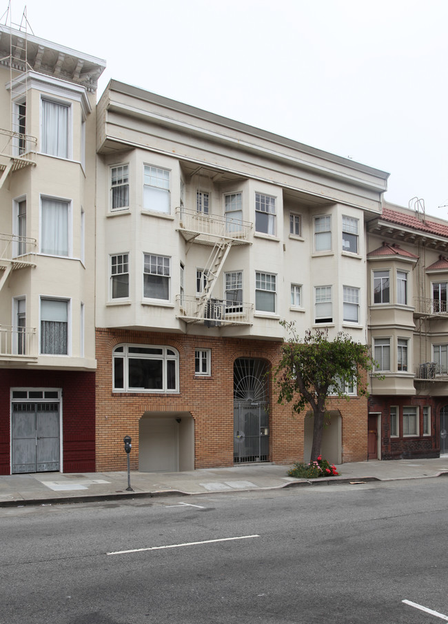 1740 Washington St in San Francisco, CA - Building Photo - Building Photo