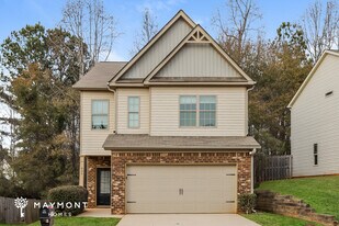 905 Justice Dr in Locust Grove, GA - Building Photo