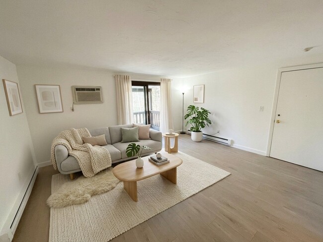 16 Erick Rd in Mansfield, MA - Building Photo - Building Photo