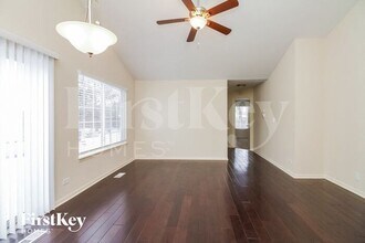 3023 Impressions Dr in Lake In The Hills, IL - Building Photo - Building Photo