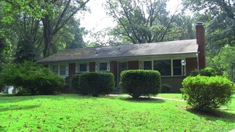 1001 Orchard Way in Silver Spring, MD - Building Photo