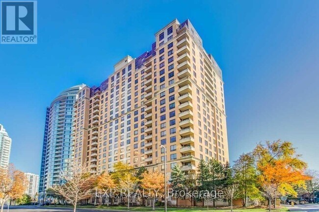 property at 18 Sommerset Way