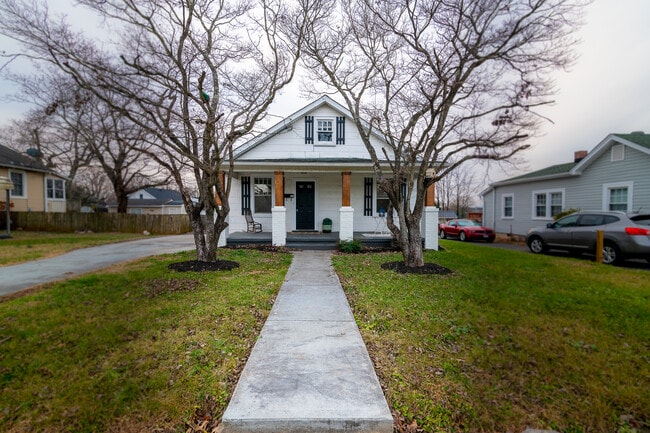527 Eldon St in Lynchburg, VA - Building Photo - Building Photo