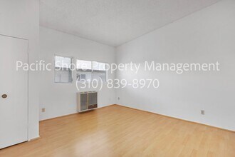 1043 12th St in Santa Monica, CA - Building Photo - Building Photo