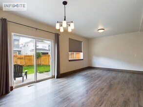1405 Westwood Cir in Belgrade, MT - Building Photo - Building Photo