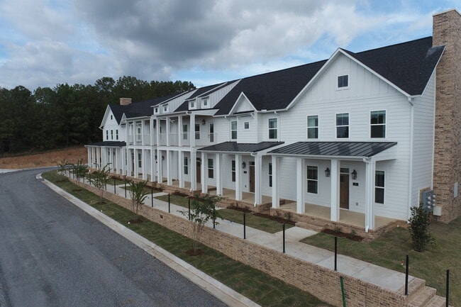 Magnolia Gardens in Greenbrier, AR - Building Photo - Building Photo