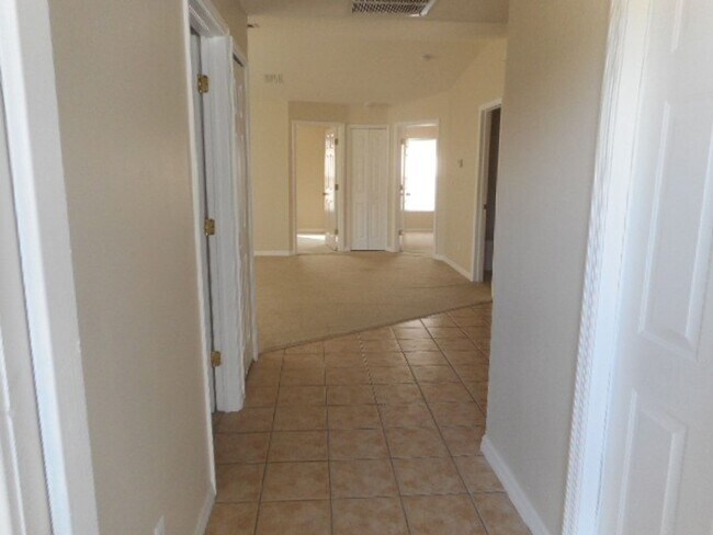 1116-1118 Ichabod Ave in Lehigh Acres, FL - Building Photo - Building Photo