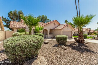 7139 W McRae Way in Glendale, AZ - Building Photo - Building Photo