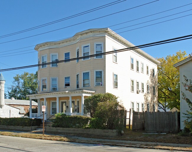 133 Union St in Manchester, NH - Building Photo - Building Photo