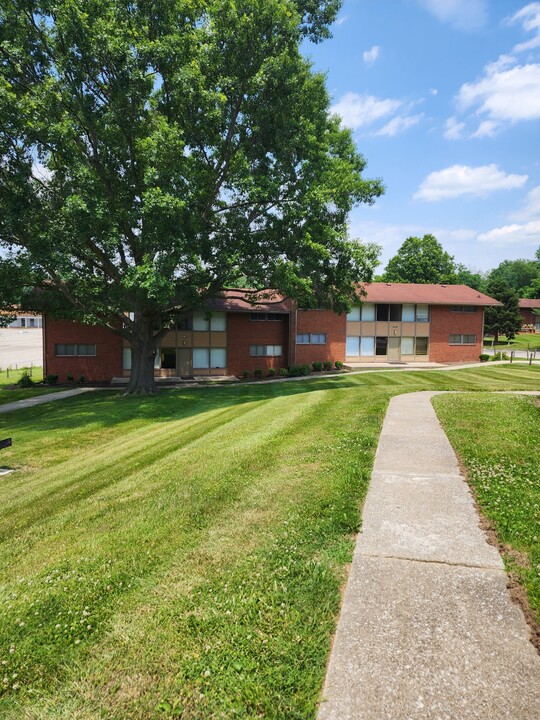 Huntley Ridge East at Forest Hill in Frankfort, KY - Foto de edificio