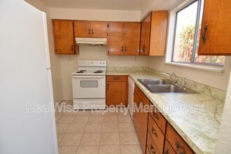 84 SE Grape Ave in Winston, OR - Building Photo - Building Photo