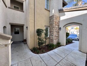 26502 Arboretum Way in Murrieta, CA - Building Photo - Building Photo