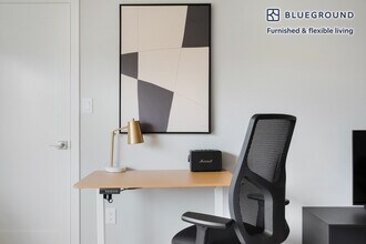 838 Roble Ave in Menlo Park, CA - Foto de edificio - Building Photo