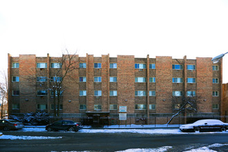 1533 W Jarvis Ave in Chicago, IL - Building Photo - Building Photo